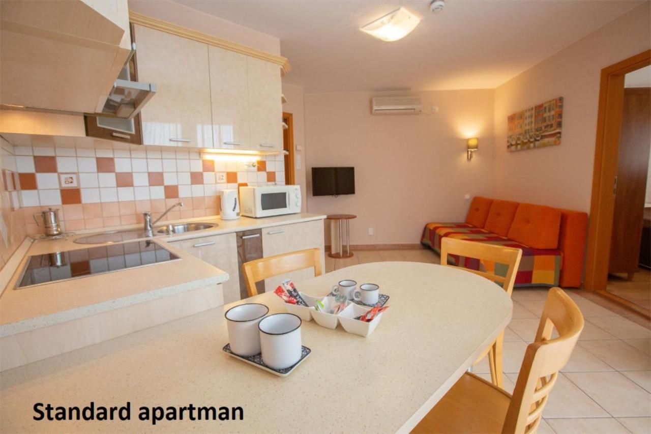 Liza Apartmanok ไฮจ์ดุสโซบอสโล ภายนอก รูปภาพ