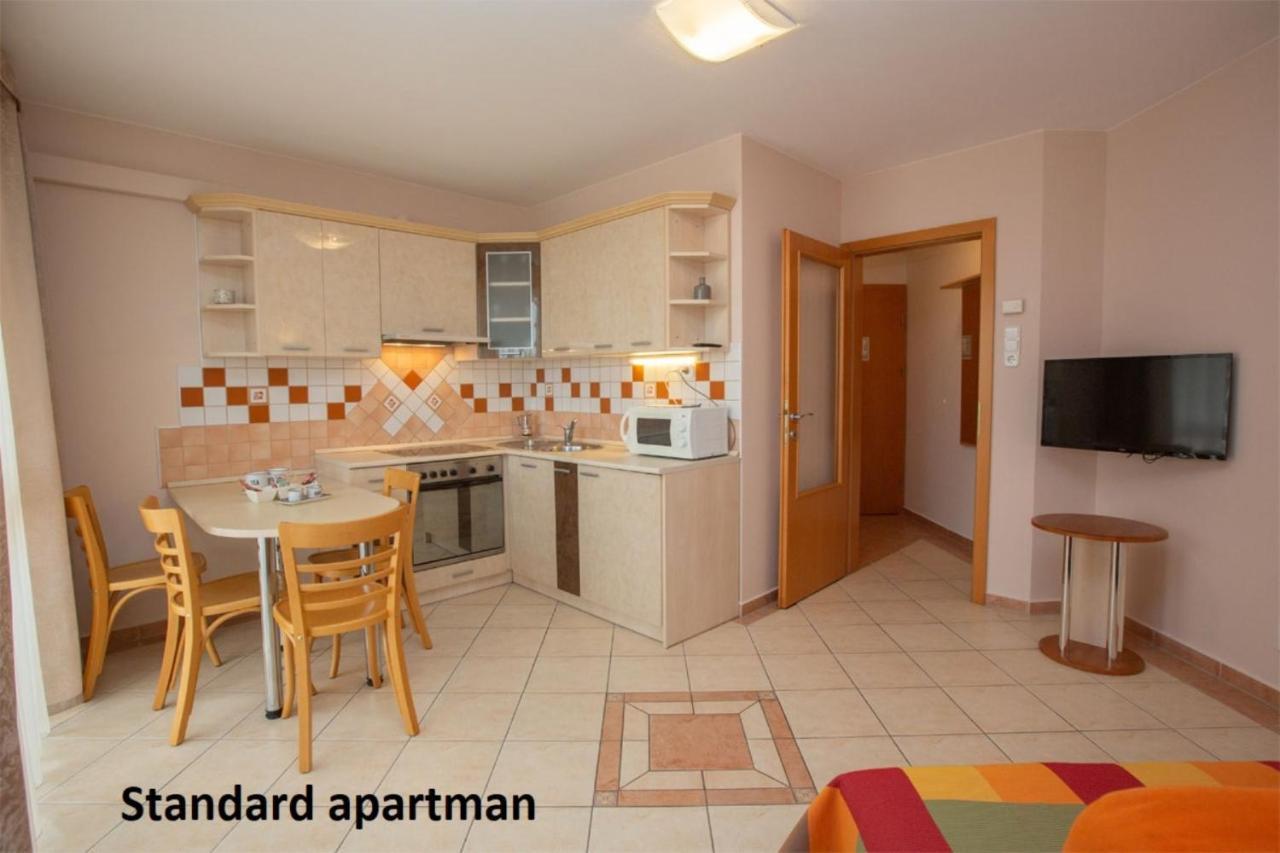 Liza Apartmanok ไฮจ์ดุสโซบอสโล ภายนอก รูปภาพ